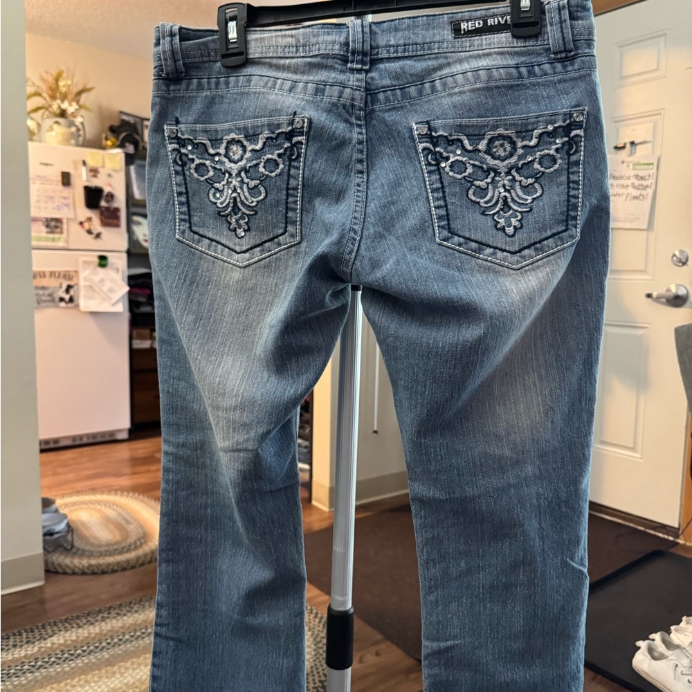 Red Rivet Light Blue Cropped Jeans - Picture 2 of 2